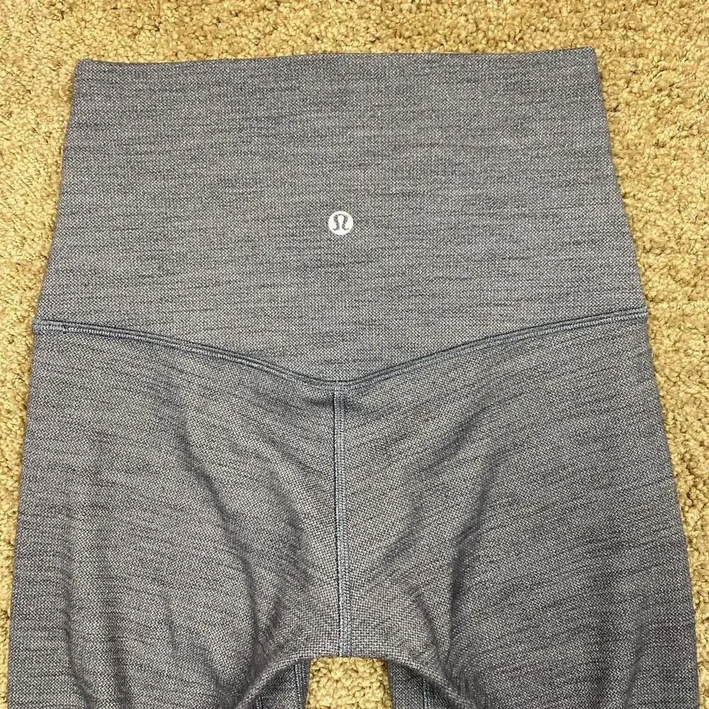 Lululemon Women's Grey Leggings